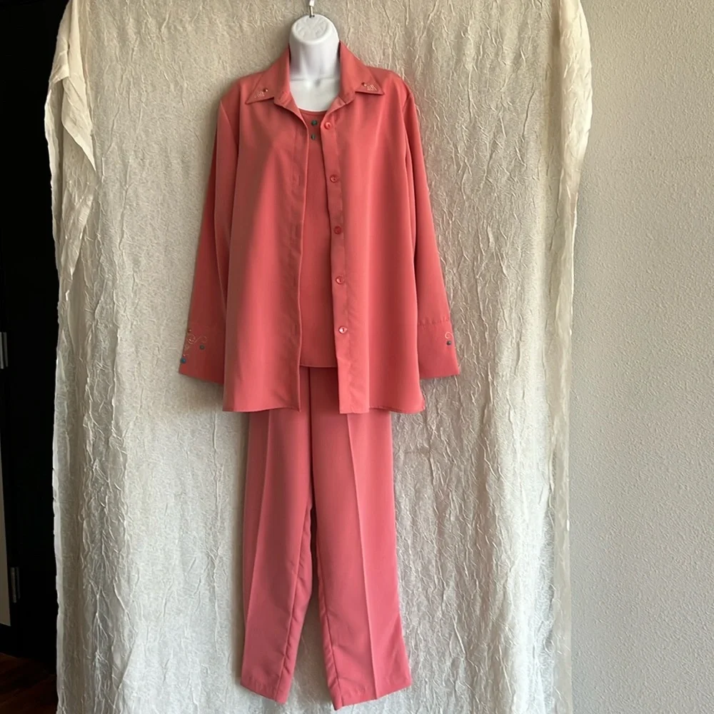 Maggie Sweet 3 Piece Coral Vintage Pantsuit Tunic Top with Jacket Size Medium